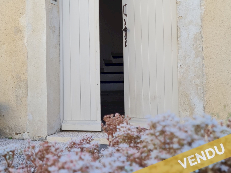 MAISON DE VILLAGE composée de 3 APPARTS