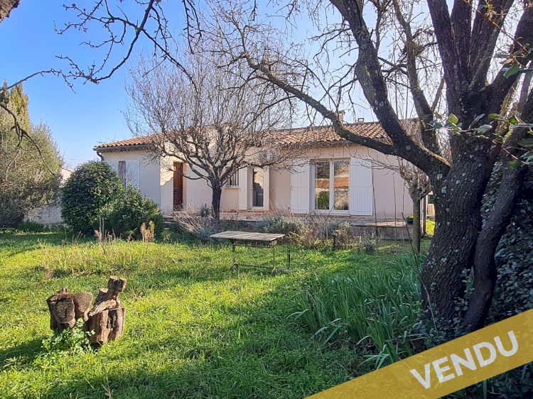 VILLA  de plain pied, sur les hauteurs des Angles